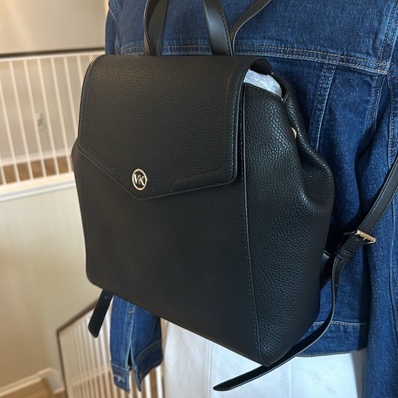 MICHAEL KORS MD BLACK PEBBLED LEATHER BACKPACK
"FREYA" NWT - Picture 4 of 14